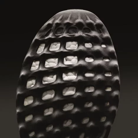 adidas stretchweb